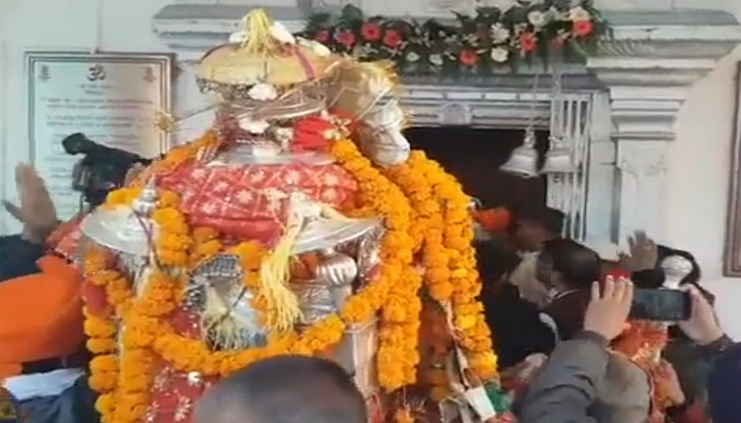 उत्तराखंड: चार धाम यात्रा की हुई शुरुआत, विधि विधान से खुले गंगोत्री-यमुनोत्री धाम के कपाट, श्रद्धालुओं का लगा तांता