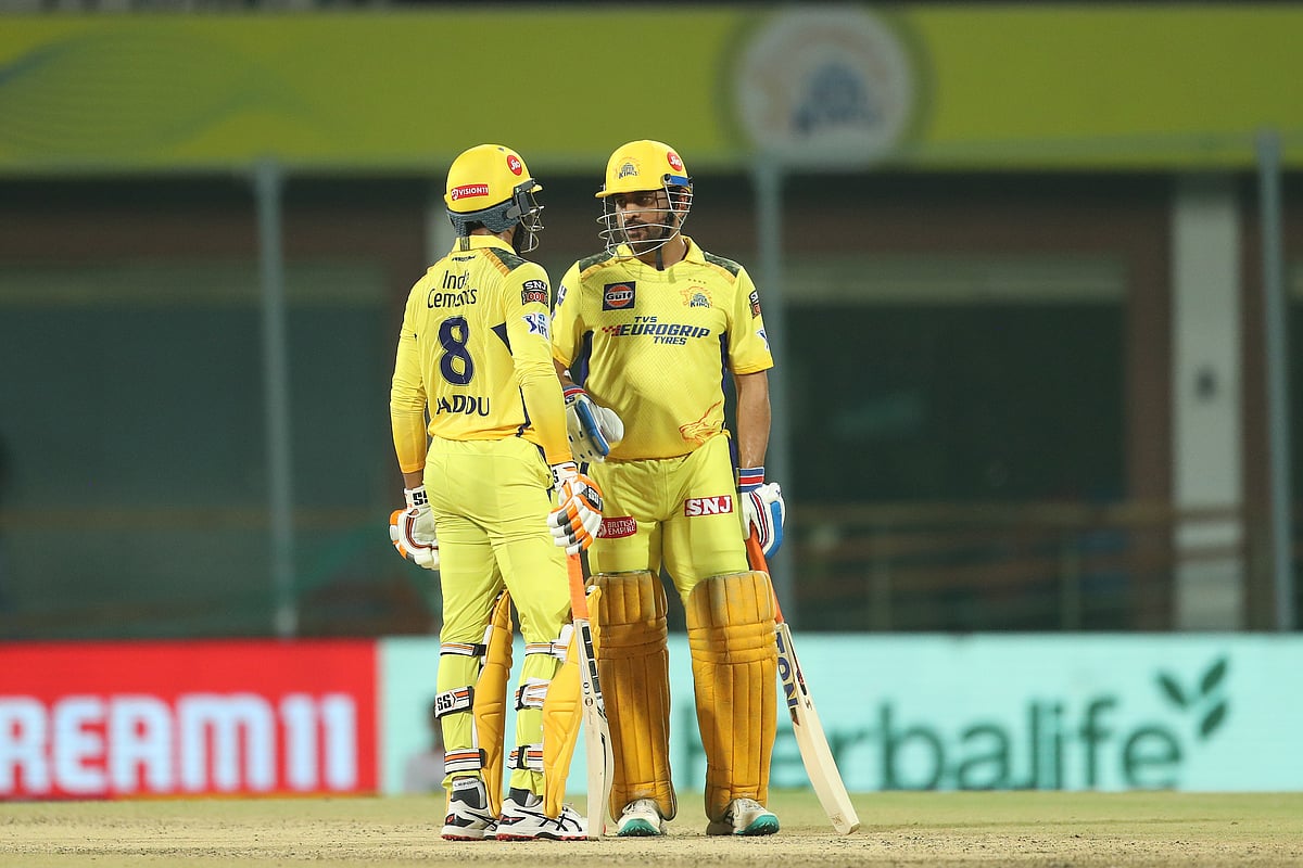 IPL 2023: धोनी-जडेजा की साहसिक पारियों के बावजूद लड़ते-लड़ते आखिरी ओवर में हार गई सीएसके, राजस्थान 3 रन से विजयी