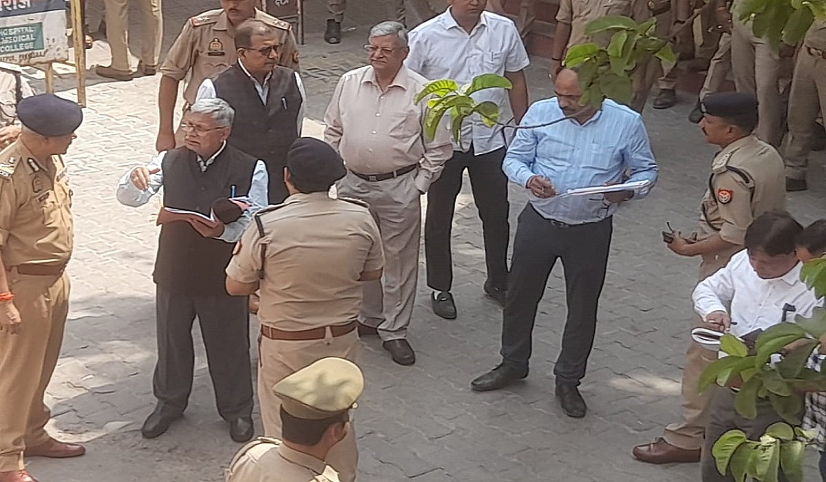 अतीक-अशरफ हत्याकांड की न्यायिक जांच शुरू, आयोग ने प्रयागराज में अपराध स्थल का किया दौरा