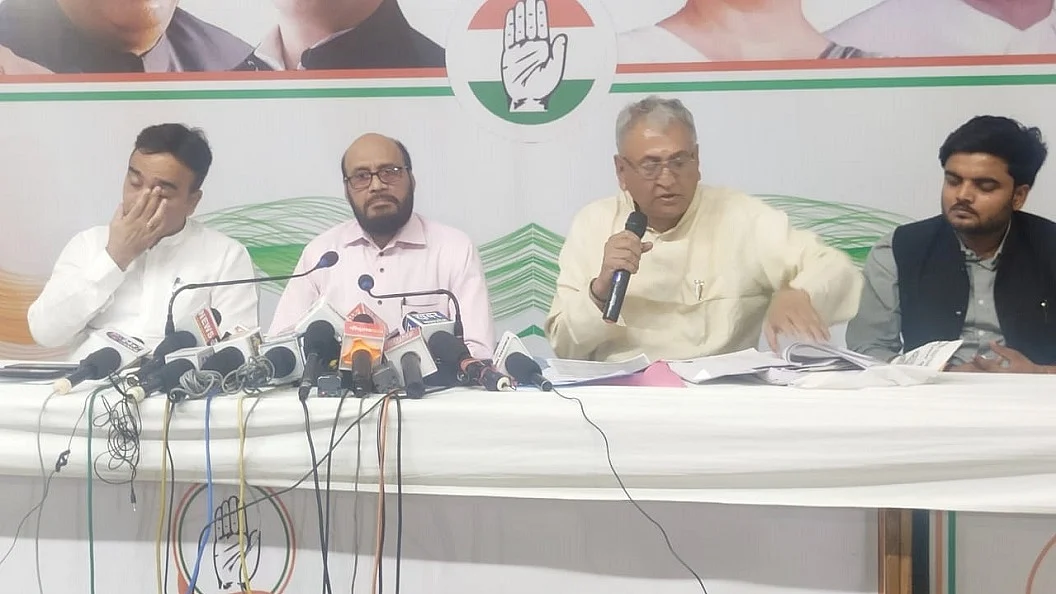 मध्य प्रदेश कांग्रेस ने सूबे में आयुष्मान भारत योजना में अरबों रुपये के घोटाले का आरोप लगाया