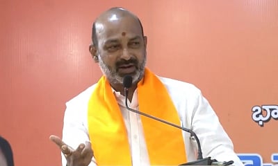 तेलंगाना पेपर लीक मामले में बीजेपी सांसद गिरफ्तार, BRS ने की संसद से अयोग्य ठहराने की मांग