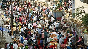 कोविड में सुपरस्प्रेडर बन सकते हैं भीड़भाड़ वाले स्थान या कार्यक्रम, BHU के अध्ययन में जताई गई चिंता