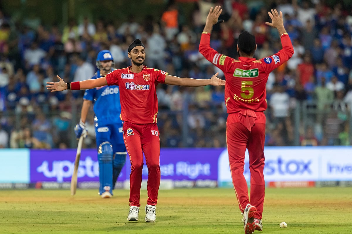 खेल: पोंटिंग ने अर्शदीप के प्रदर्शन को बताया असाधारण और विप्रज ने विराट के विकेट को बताया एक सपना सच होने जैसा