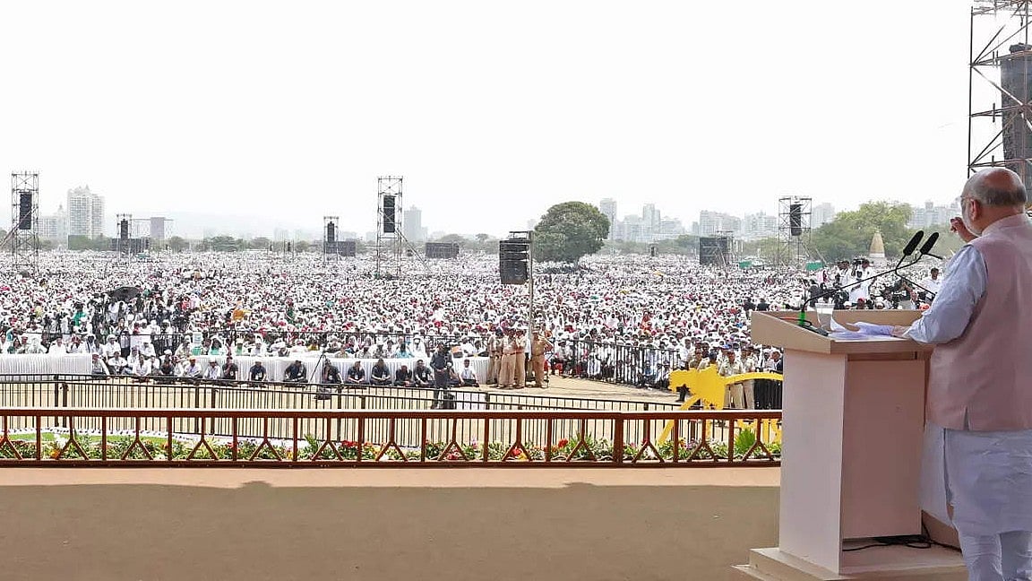 महाराष्ट्र सरकार ने दोपहर में रैलियों और सभाओं पर रोक लगाई