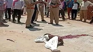 यूपी में अतीक की हत्या के बाद एक और गोलीकांड, जालौन में छात्रा की बीच बाजार हत्या, तमंचा छोड़कर भागे अपराधी