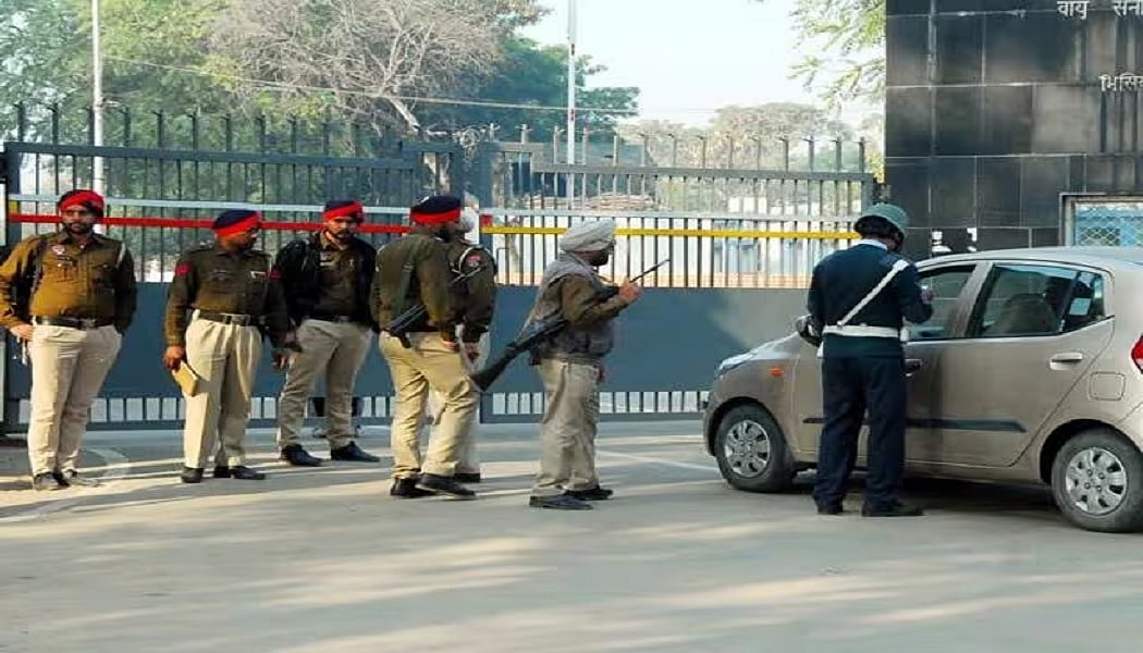 Bathinda Military Station Firing: बठिंडा मिलिट्री स्टेशन पर क्या आतंकी हमला हुआ है? इस पर पुलिस का आया बड़ा बयान