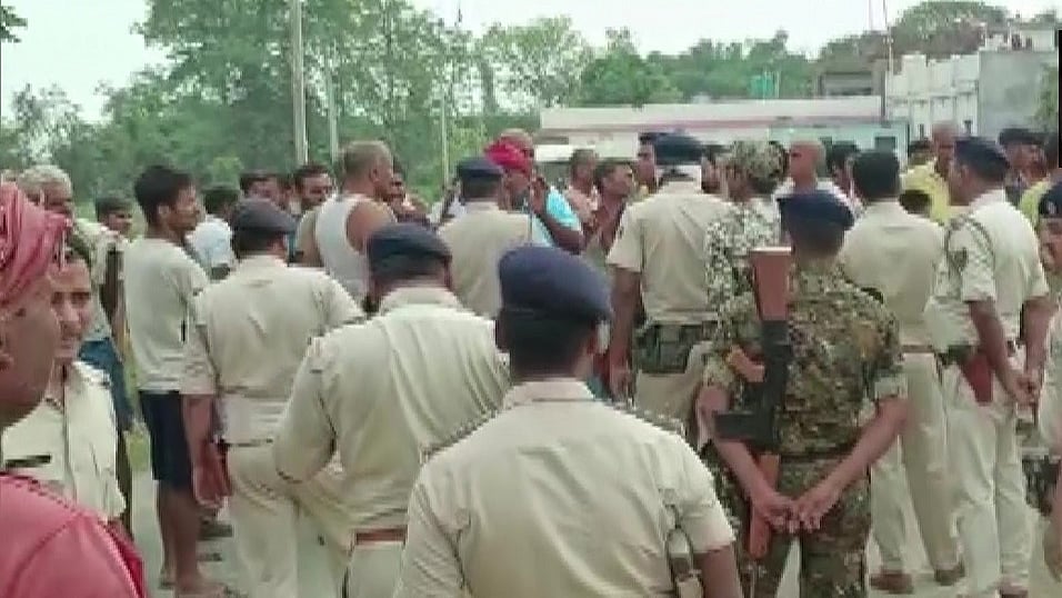 बिहार के बेगूसराय में मुठभेड़ में इनामी अपराधी ढेर