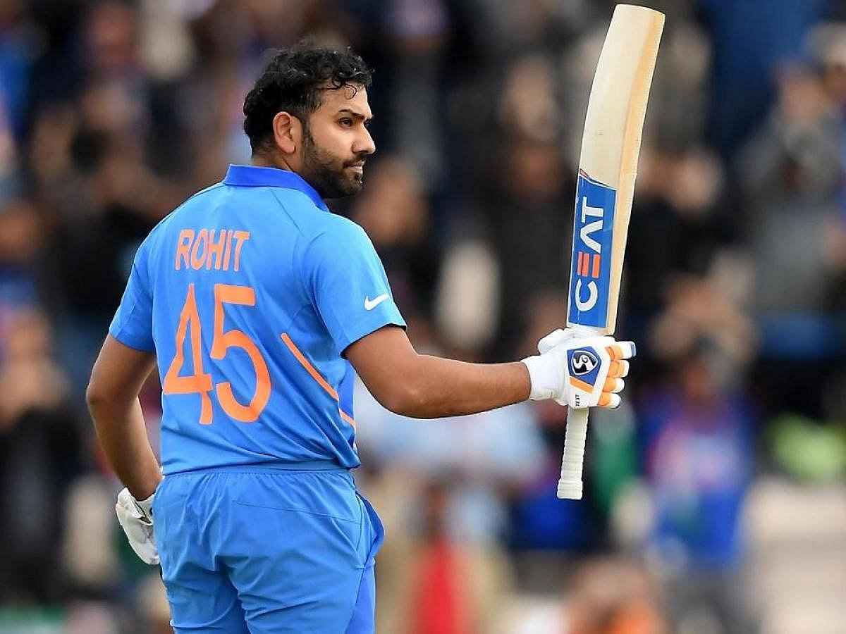 खेलः ‘भारत में धोनी से बड़ा क्रिकेटर कोई नहीं हो सकता’ और रोहित शर्मा Jio सिनेमा के ब्रांड एंबेसडर बने