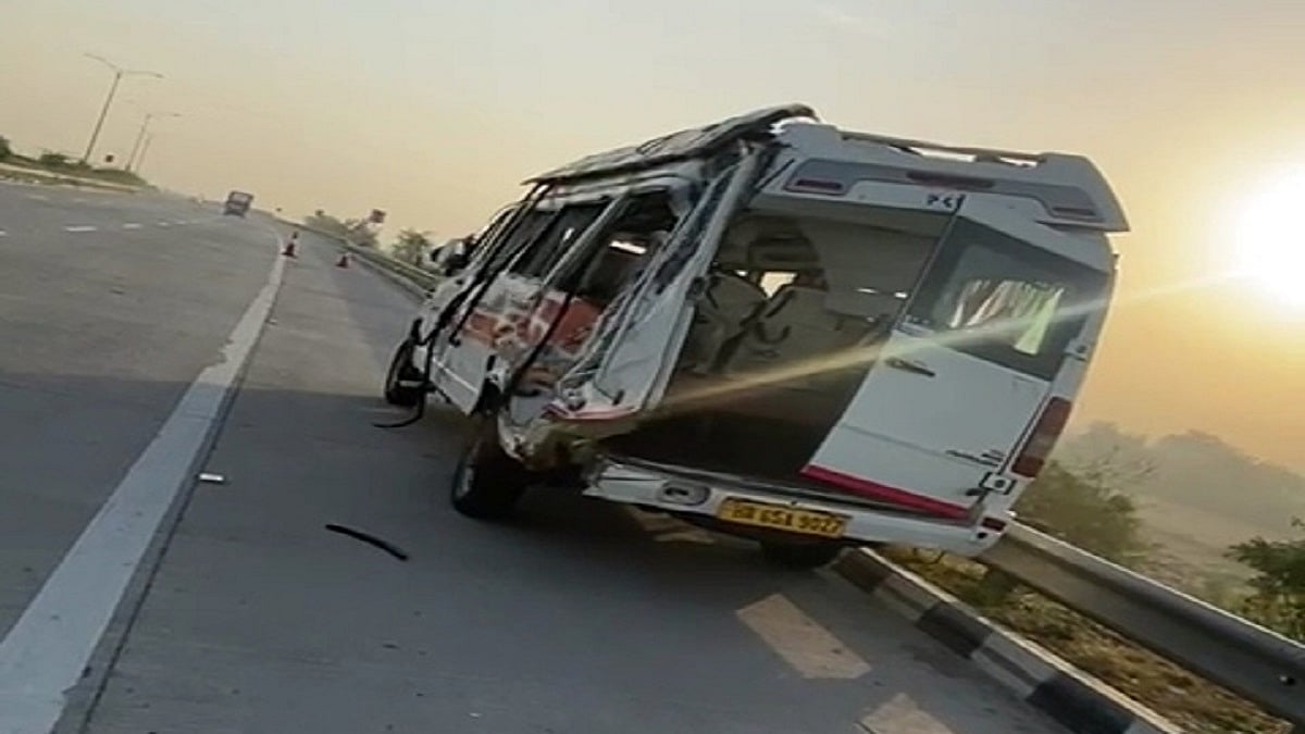उत्तर प्रदेश: ईस्टर्न पेरिफेरल हाईवे पर भीषण सड़क हादसा, 2 लोगों की मौत, 7 घायल, कैंची धाम से लौट रहे थे सभी