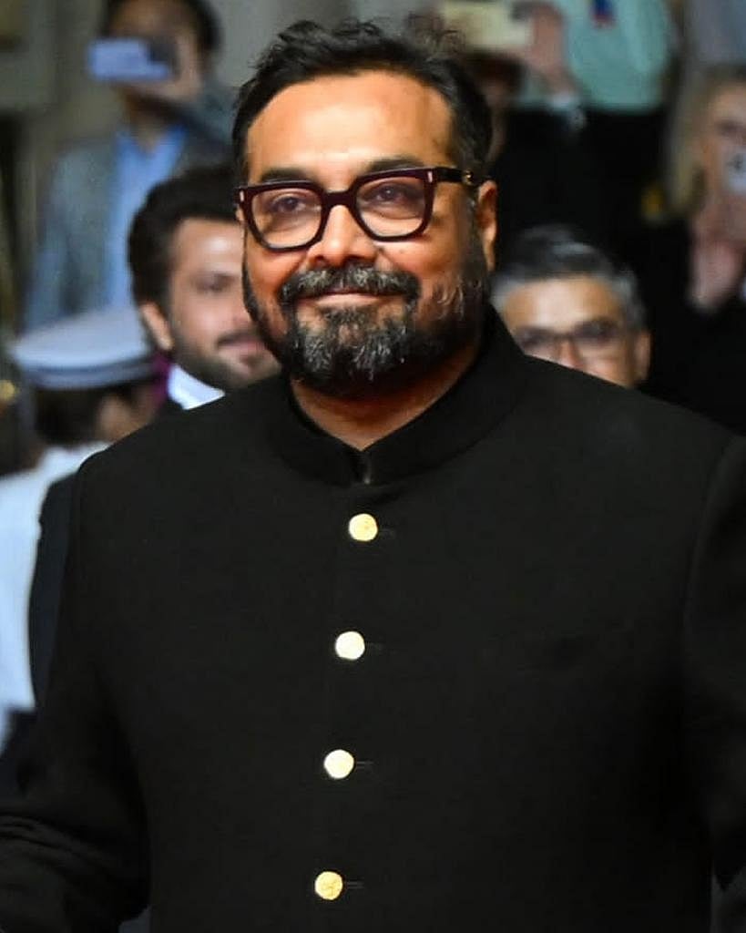 सिनेजीवन: सलमान के बॉडी गार्डस द्वारा धक्के देने वाले वीडियो पर विक्की ने तोड़ी चुप्पी और अनुष्का ने कान में किया डेब्यू