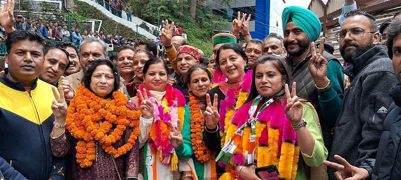 शिमला नगर निगम चुनाव में कांग्रेस की लहर, 34 वार्ड में से 24 पर जीत, BJP सिर्फ 9 सीट पर सिमटी