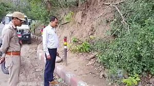 उत्तराखंडः रामनगर में जंगल किनारे 10 से ज्यादा बंदरों की एक साथ मौत, वन विभाग में मचा हड़कंप
