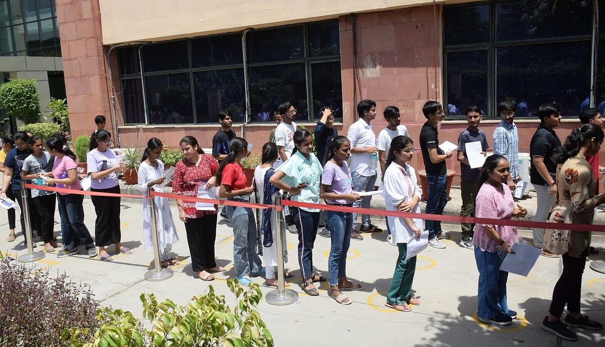 नेपाल, बैंकॉक, दुबई, समेत 10 देशों में शुरू हुई CUET-UG परीक्षाएं, 14 लाख से अधिक छात्र दे रहे एग्जाम