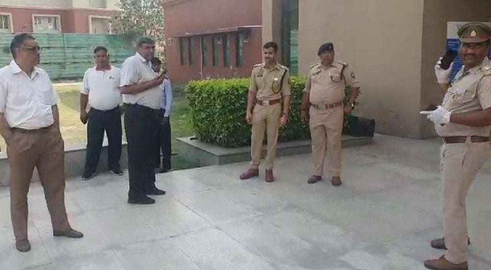 शिव नादर यूनिवर्सिटी मर्डर और सुसाइड केस: 35 हजार में अनुज ने खरीदी थी पिस्टल, पिस्टल बेचने वाले 3 गिरफ्तार