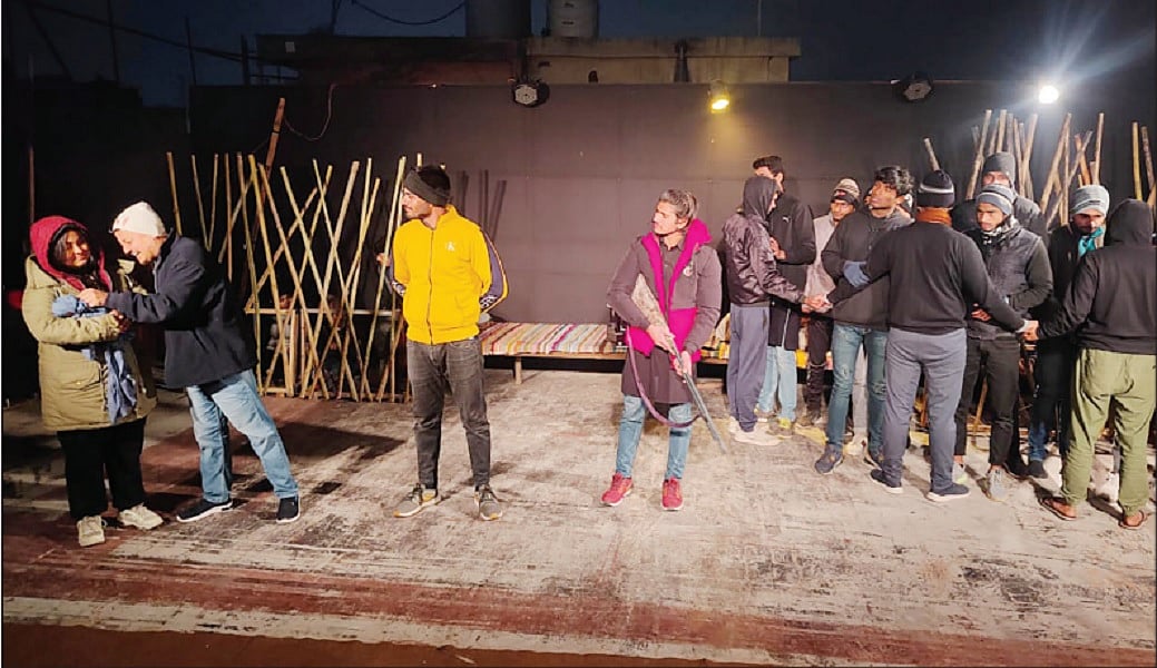 सिर्फ मंडी हाउस ही नहीं थिएटर की दुनिया, यमुना पार उभरी रंगमंच और रंगकर्म की नई संभावना