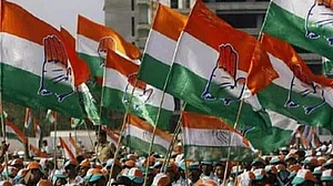 'अगर केंद्र सरकार संसद को...', कर्नाटक कांग्रेस ने लोकसभा अध्यक्ष को लिखा पत्र, BJP सांसद पर कार्रवाई की मांग
