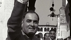 उस काली तारीख से महज 10 दिन पहले ही तो राजीव गांधी ने मुझसे पूछा था- अरे तुम अभी तक यहां हो...