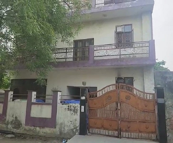 ग्रेटर नोएडा में पकड़ी गई एक और ड्रग्स फैक्ट्री, करीब 20 किलो ड्रग्स बरामद, कीमत 200 करोड़ रुपये