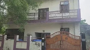 ग्रेटर नोएडा में पकड़ी गई एक और ड्रग्स फैक्ट्री, करीब 20 किलो ड्रग्स बरामद, कीमत 200 करोड़ रुपये