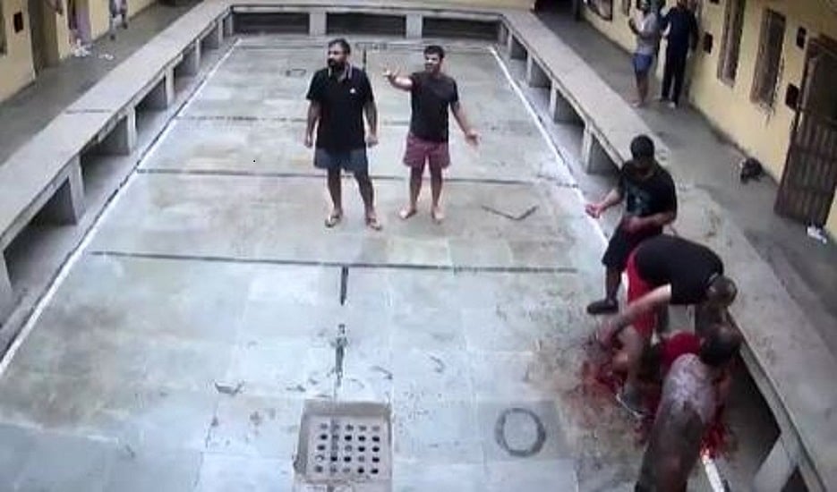 देखें कैसे हुई थी तिहाड़ में टिल्लू ताजपुरिया की हत्या, दिल दहला देने वाला सीसीटीवी फुटेज आया सामने