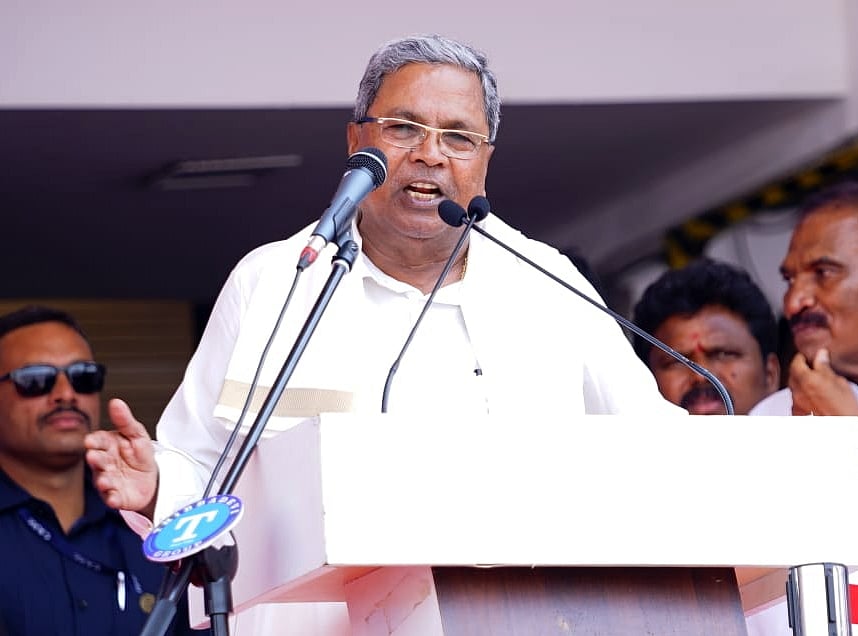 कर्नाटक: शपथ लेते ही CM सिद्दारमैया का ऐलान-  कांग्रेस के घोषणापत्र के सभी आश्वासनों को भी किया जाएगा पूरा