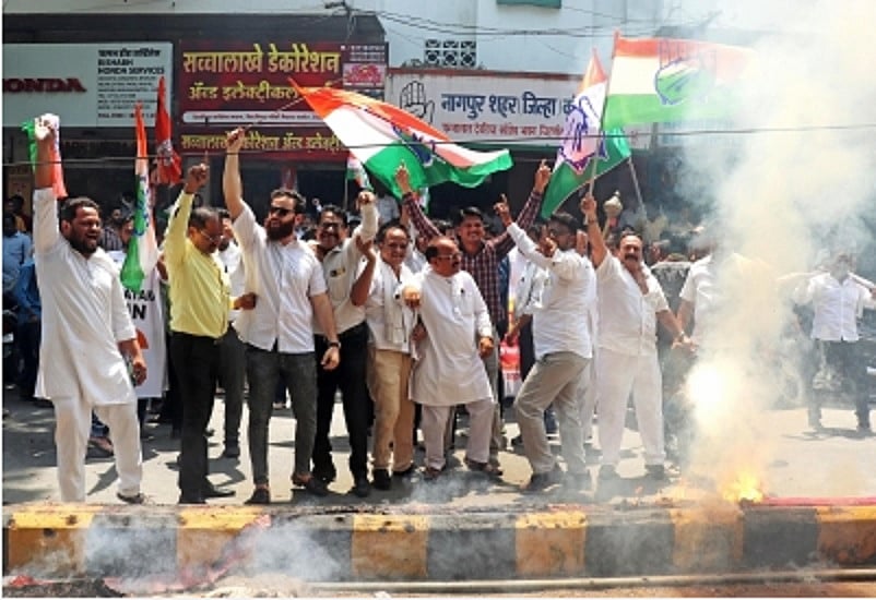 कर्नाटक के नतीजों पर महाराष्ट्र में भी जश्न, MVA नेताओं ने कहा- BJP की लंका जल गई