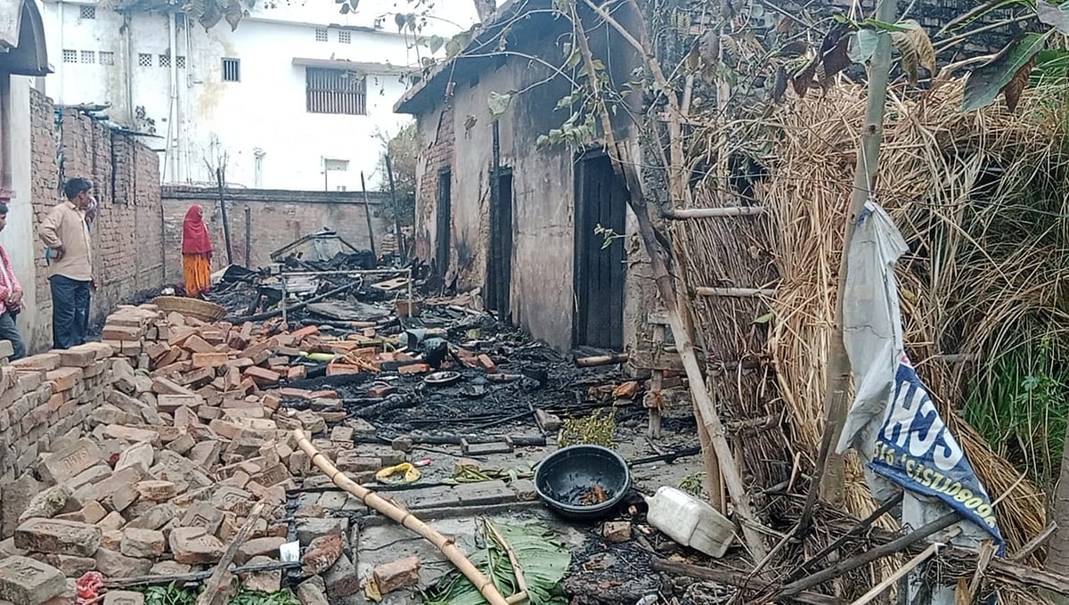 बिहार के मुजफ्फरपुर में दर्दनाक हादसा, घरों में आग लगने से 4 बच्चियों की जिंदा जलकर मौत, कई लोग झुलसे