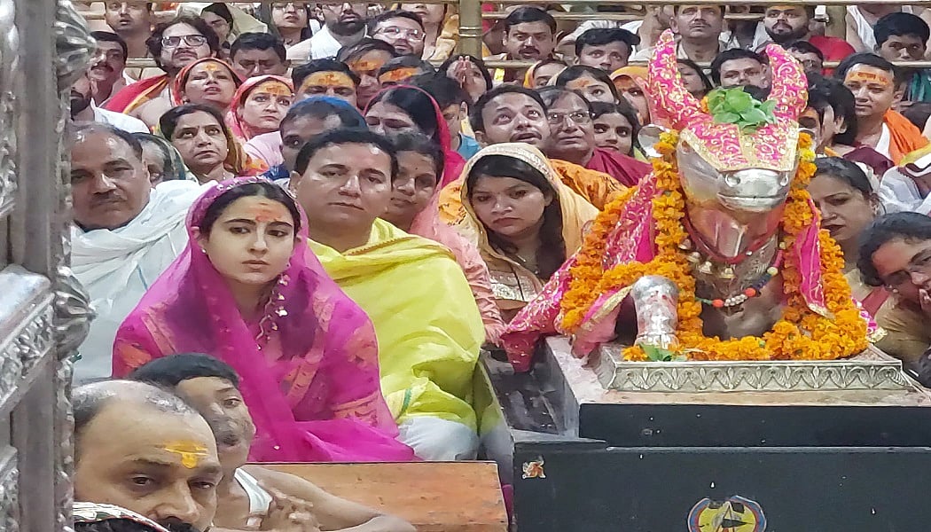 सिनेजीवन: फिल्म रिलीज से पहले महाकाल पहुंची सारा और पुष्पा 2 के कलाकारों को लेकर जा रही बस हुई दुर्घटनाग्रस्त 