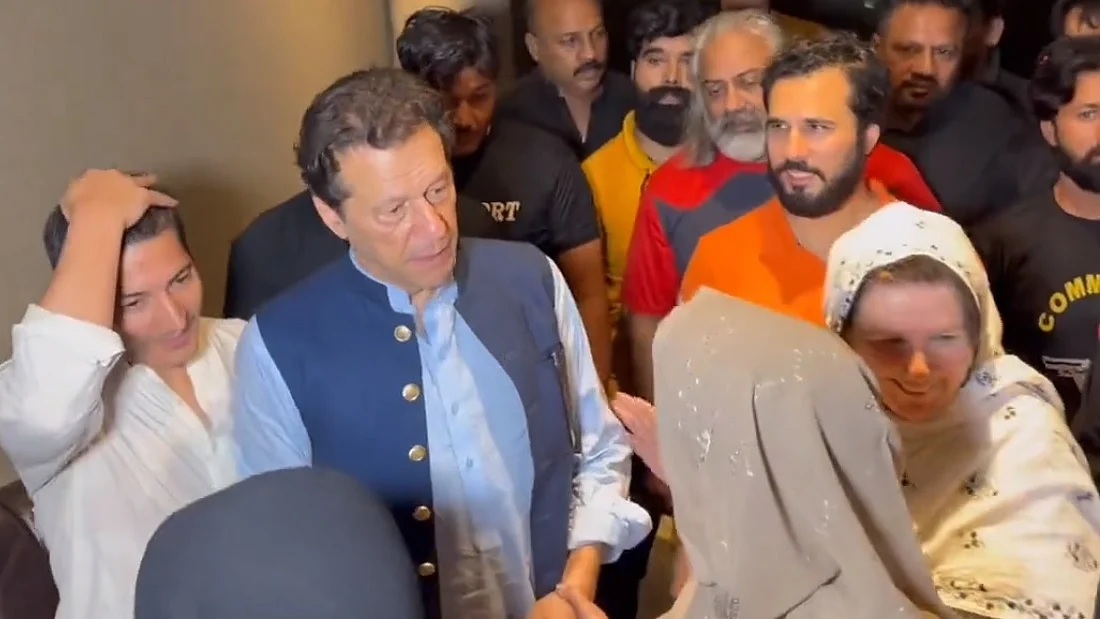 फोटो - @PTIofficial