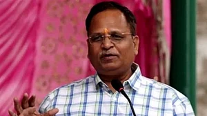 'घट गया 35 किलो वजन, हो गया हूं कंकाल', मनी लॉन्ड्रिंग मामले में जेल में बंद सत्येंद्र जैन ने SC से लगाई गुहार