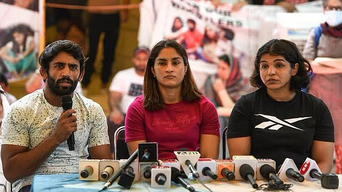 विनेश, बजरंग और साक्षी के खिलाफ याचिका पर आज होगी सुनवाई (फोटो: सोशल मीडिया)