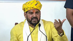 बृजभूषण सिंह की मुश्किल बढ़ी, इंटरनेशनल रेफरी जगबीर सिंह ने दी गवाही, बताया- मेरे सामने...