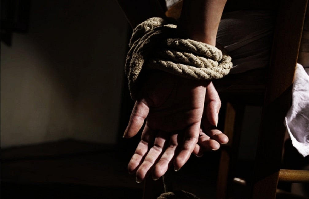 पाकिस्तानी एजेंट ने ईरान में गुजरात के जोड़े को बनाया बंधक, प्रताड़ना का वीडियो भेजकर मांगी फिरौती