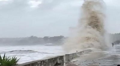 बड़ी खबर LIVE: चक्रवात अर्नब ने मचाई तबाही, आंध्र में 3 लोगों की मौत, 30 घर तबाह, 714 गांवों में नुकसान    