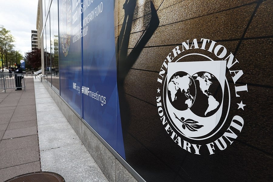दुनिया: पैसों के लिए फिर IMF की शरण में जाएगा पाकिस्तान! और बांग्लादेश सरकार ने लिया एक बड़ा फैसला