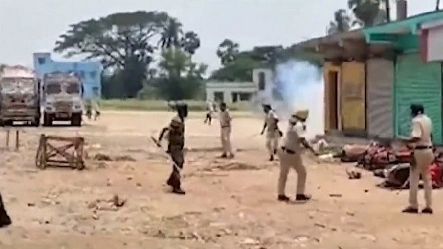 पश्चिम बंगाल में पंचायत चुनाव को लेकर हिंसा का दौर जारी, मरने वालों की संख्या 9 हुई