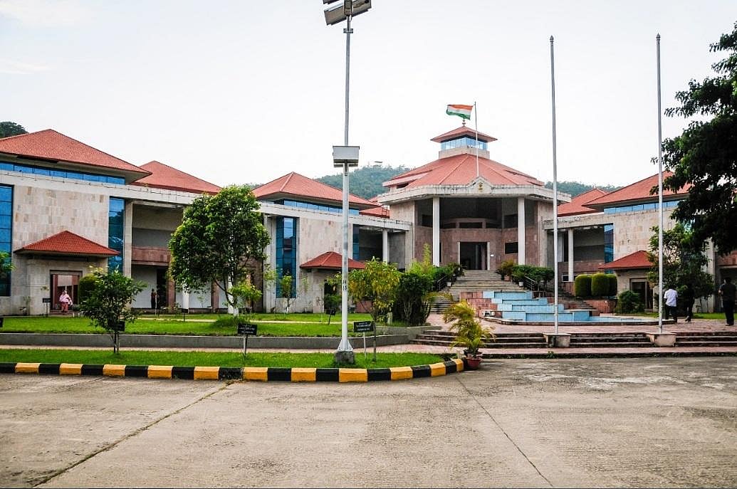 मणिपुर में चुनिंदा जगह शुरू होगी सीमित इंटरनेट सेवा, हाईकोर्ट ने राज्य सरकार को दिया आदेश