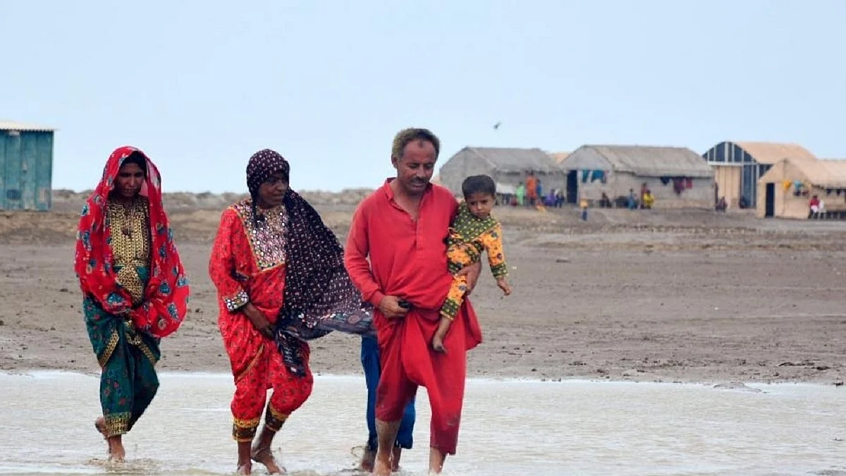 चक्रवात बिपरजॉय के कमजोर होने से पाकिस्तान में खतरा टला, फोटो: IANS
