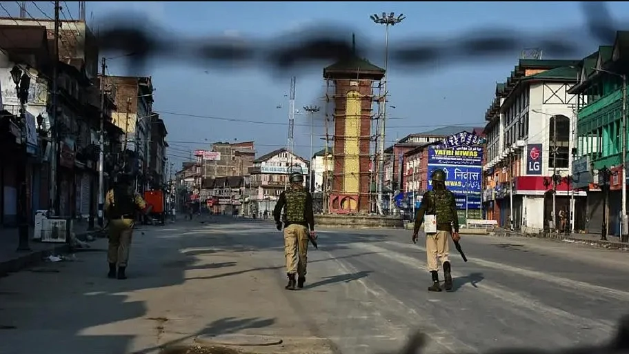 दुनिया भर में निरंकुश हिंसक सत्ता का बोलबाला