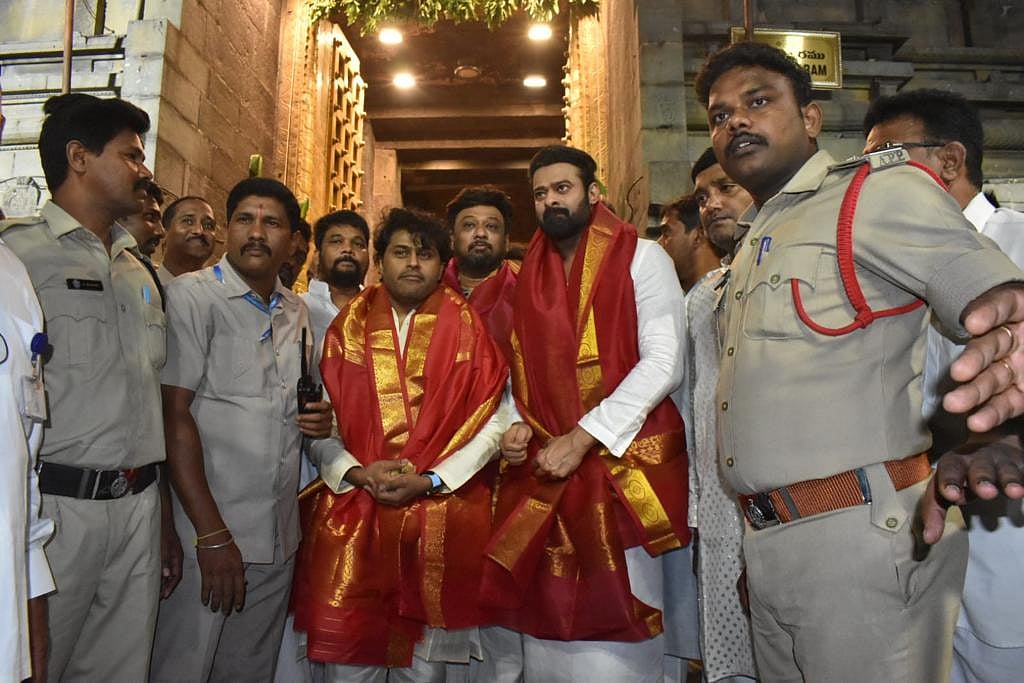 सिनेजीवन: 'लस्ट स्टोरीज 2' का टीजर हुआ जारी और 'आदिपुरुष' रिलीज से पहले प्रभास ने तिरुपति बालाजी का लिया आशीर्वाद