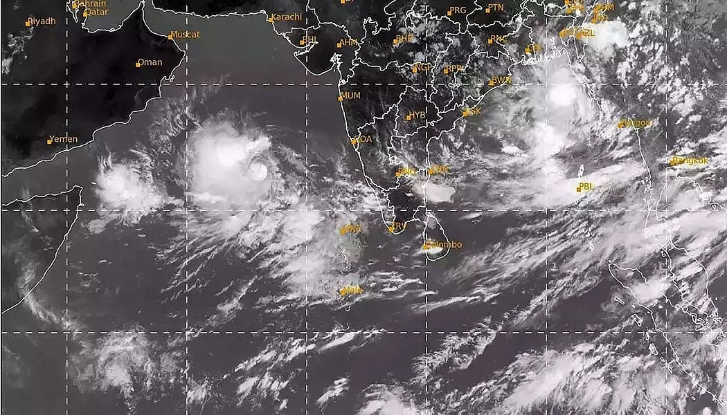 Cyclone Biparjoy: रौद्र रूप लेने वाला है चक्रवात तूफान 'बिपारजॉय'! गुजरात के बंदरगाहों को सावधान रहने के निर्देश 