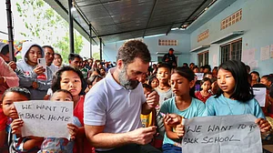'मणिपुर में अमन की जरूरत, राहत शिविरों में जरूरी चीजों की कमी', राहुल गांधी ने सरकार से की ये अपील