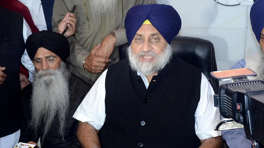 शिरोमणि अकाली दल ने पार्टी प्रमुख पद से सुखबीर बादल का इस्तीफा मंजूर किया, कार्यसमिति ने लिया फैसला