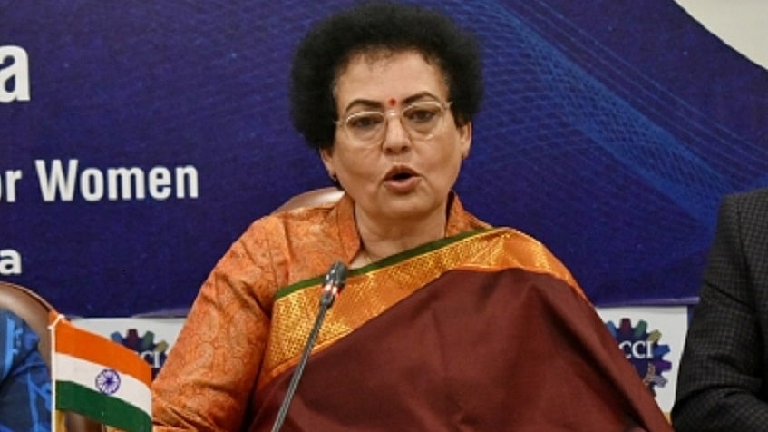 महिला को नग्न घुमाने की जांच करने कोलकाता पहुंची NCW की टीम, लेकिन मणिपुर पर चुप्पी