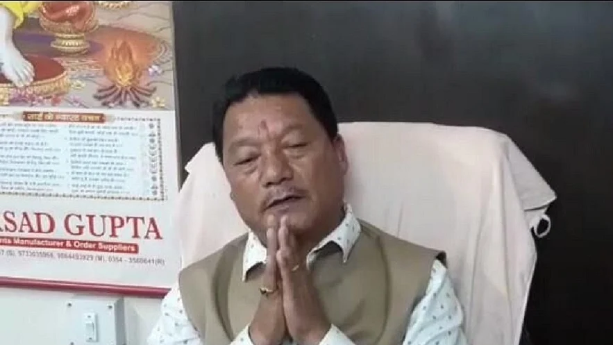 गोरखा जनमुक्ति मोर्चा ने बीजेपी से दूरी बनाने के दिए संकेत