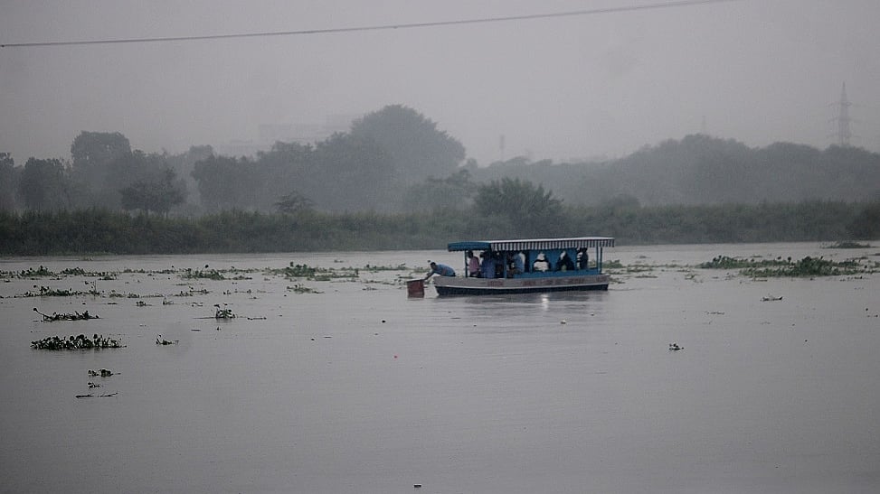 मौसम विभाग ने पूरे भारत में भारी बारिश की चेतावनी दी