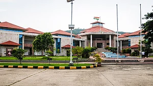 मणिपुर में जल्द बहाल होगी इंटरनेट सेवा, हाई कोर्ट ने दिया ये आदेश