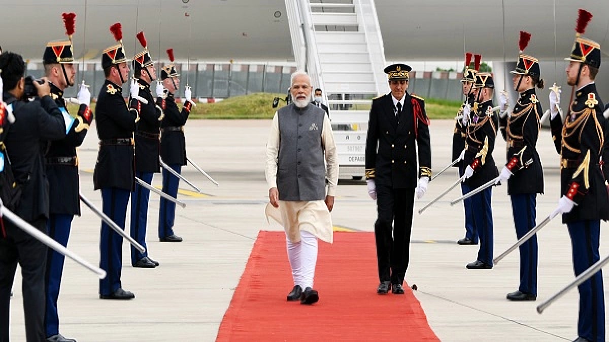 कितना सच्चा है यह दावा कि बासतीय डे परेड में शामिल होने वाले मोदी पहले भारतीय प्रधानमंत्री हैं!