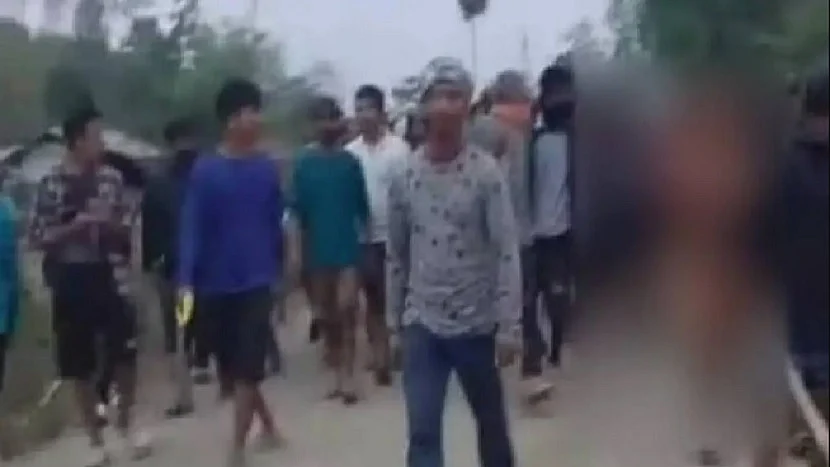 आजकल शर्म से कौन डूब मरता है!