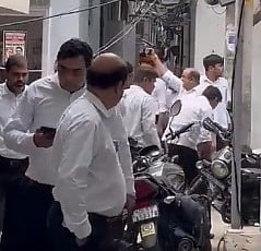 दिल्ली: तीस हजारी कोर्ट परिसर में फायरिंग करने वाले दोनों वकील गिरफ्तार,  कोर्ट में किया जाएगा पेश